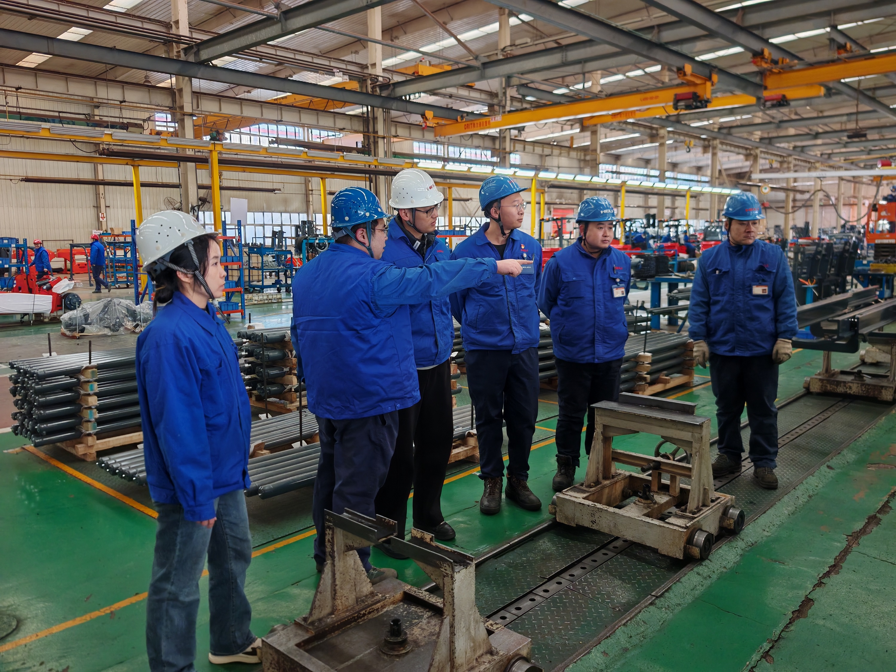 交流現(xiàn)場(chǎng)一（?。?jpg