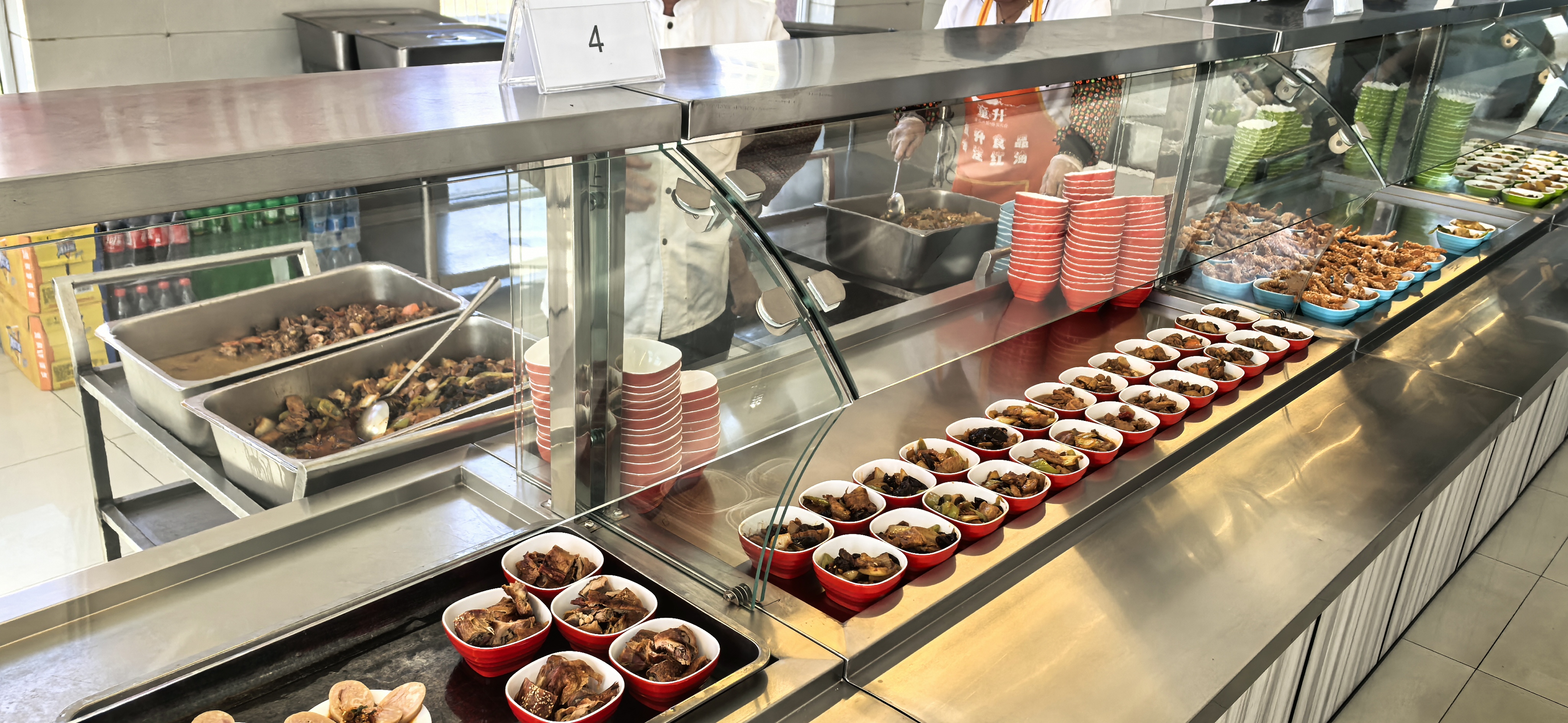 自助式取餐現(xiàn)場(chǎng)2.jpg